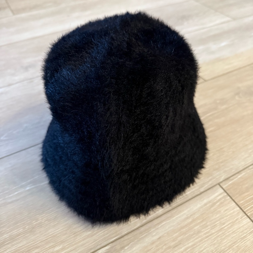 Urban outfitters black Fuzzy Bucket Hat - Picture 6 of 8
